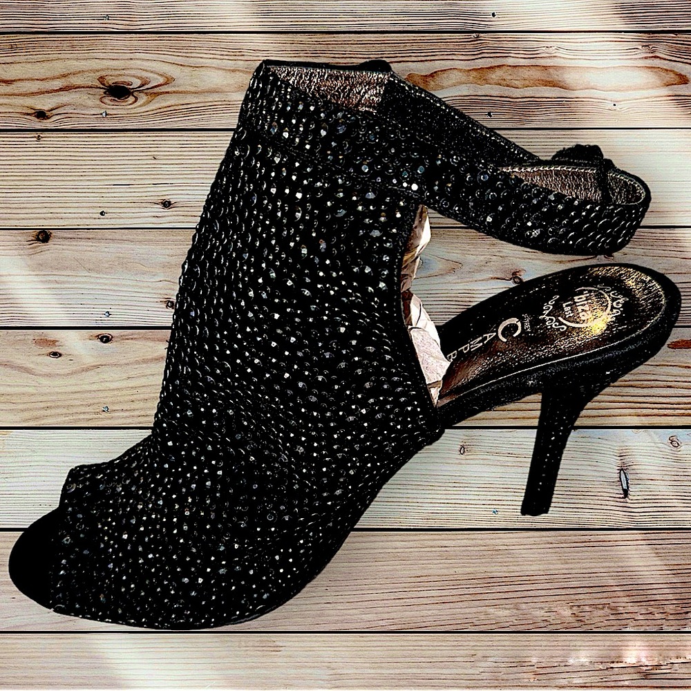 NWT Jeffrey Campbell Manmade Ibiza Last
Beaded Booties